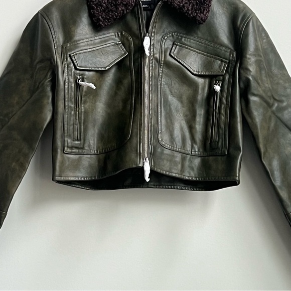 New Urban Outfitters BDG Janine Faux Leather Cropped Aviator Jacket Fur Collar - Picture 7 of 16